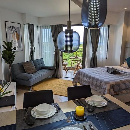 Dominiks Stylish Resort Gem Ocean View Pool Queen Bed At Tambuli 8 Floor Fast Wifi Мактан Экстерьер фото