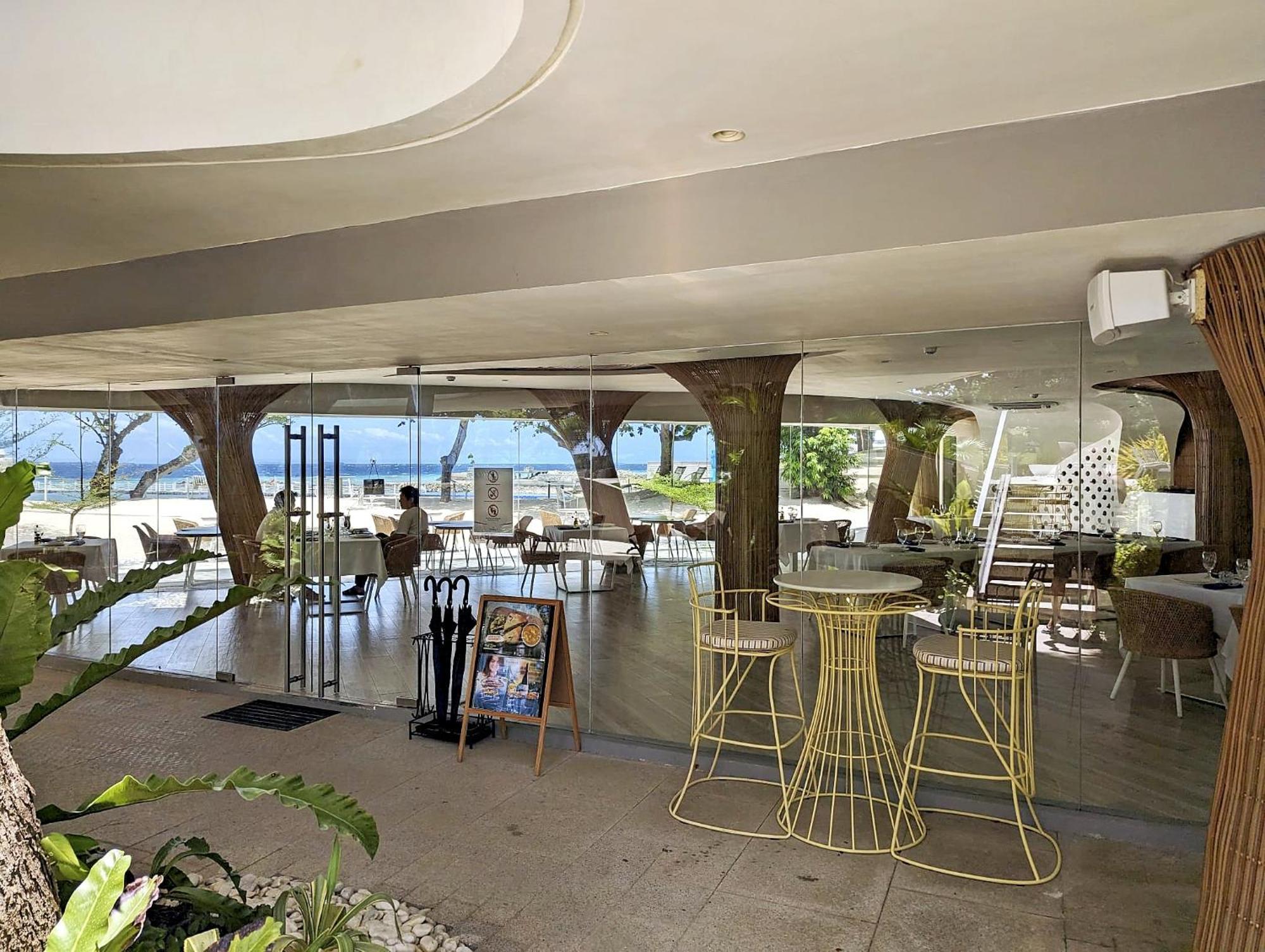 Dominiks Stylish Resort Gem Ocean View Pool Queen Bed At Tambuli 8 Floor Fast Wifi Мактан Экстерьер фото