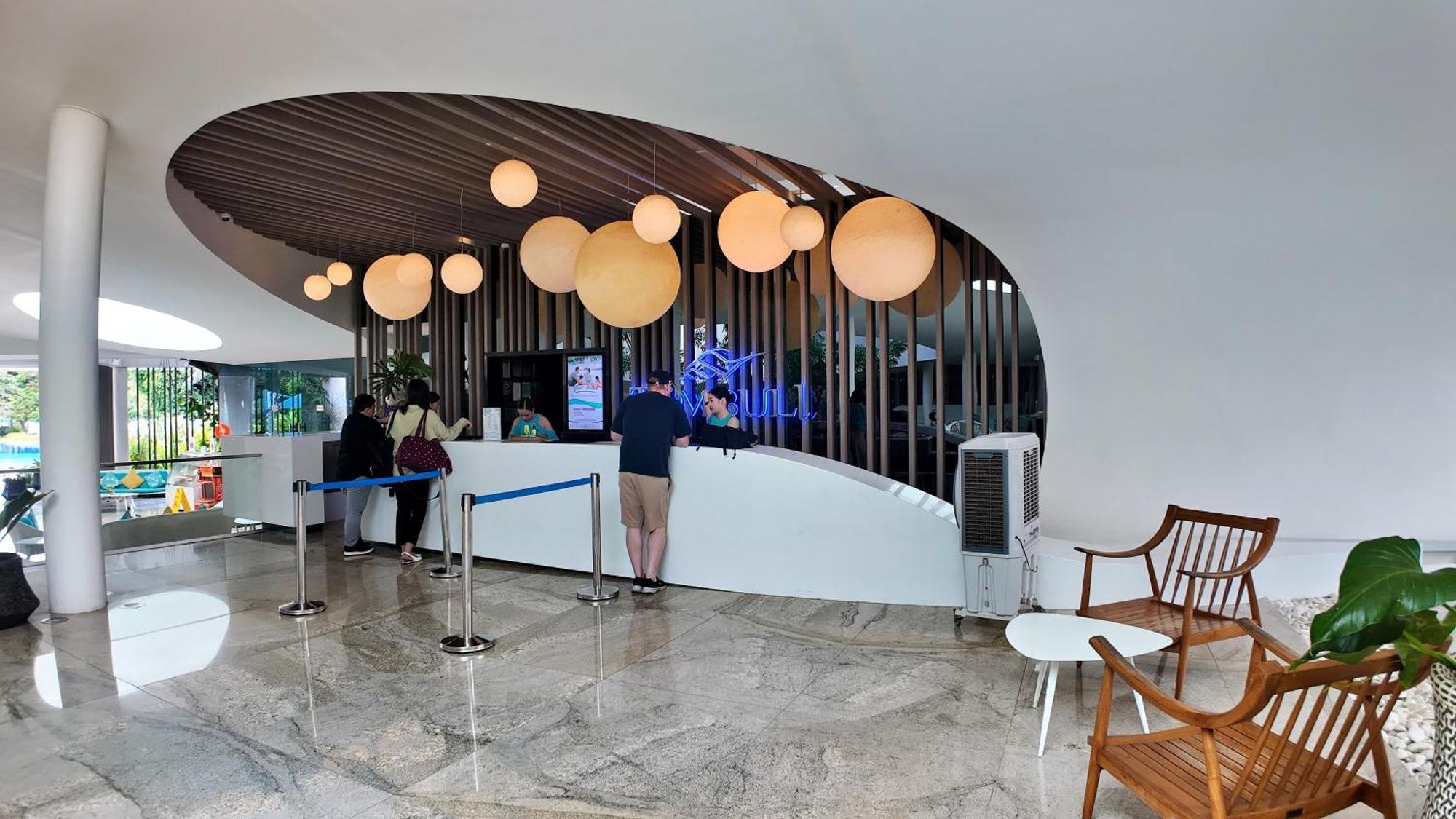 Dominiks Stylish Resort Gem Ocean View Pool Queen Bed At Tambuli 8 Floor Fast Wifi Мактан Экстерьер фото